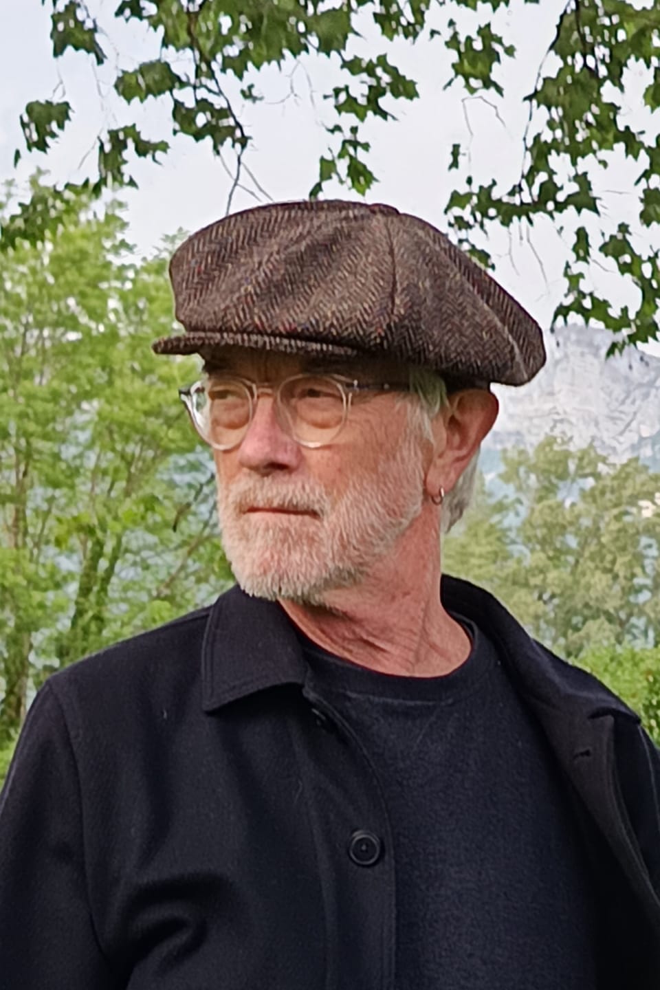 Customer photo review of Eight Piece Cap Tweed