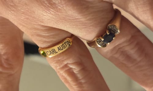 Customer photo review of For Memorial - Personalized Birthstone Name Memorial Ring