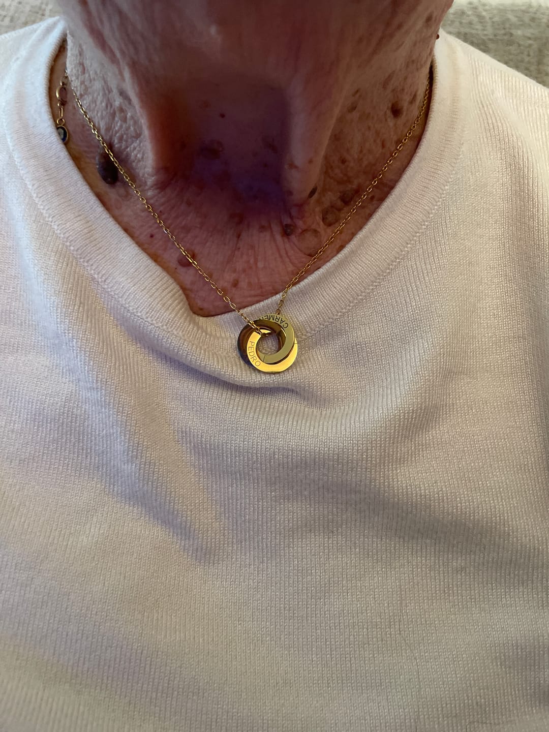 Customer photo review of Collar Amity - Personalizado