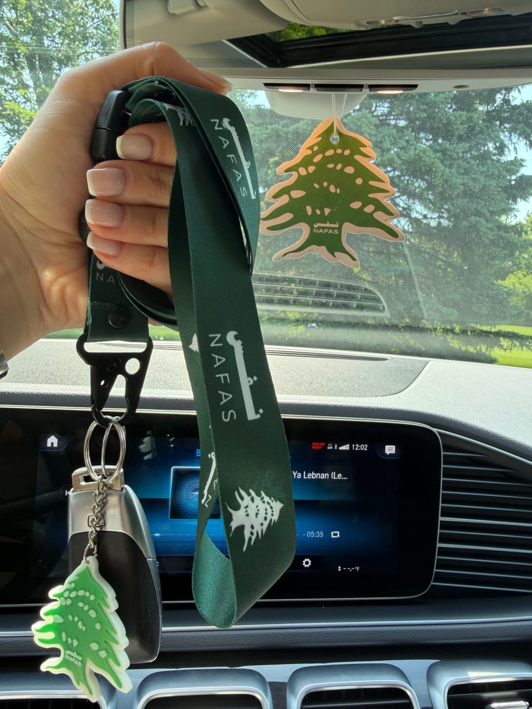 Customer photo review of Glow-in-the-Dark Cedar Keychain