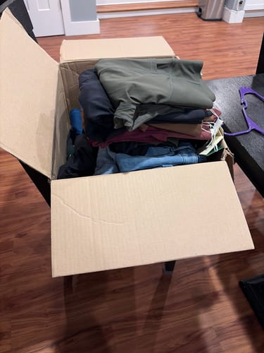 Customer photo review of "That TikTok Brand" Women’s NWOT Athleisure & Return Assortment