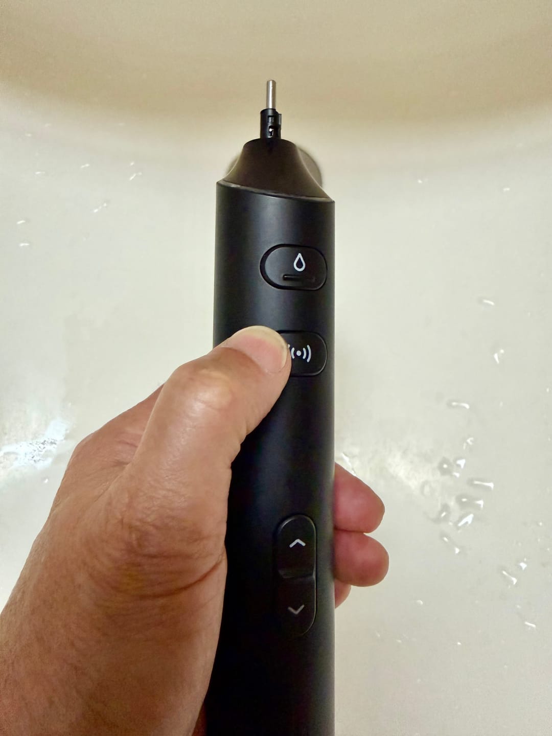 Customer photo review of 【 6月下旬発送予定 予約注文限定 10%OFF + ノズル3本プレゼント 】WaterWater Sonic フルセット  口腔洗浄器と音波振動の同時使用 ウォーターソニック