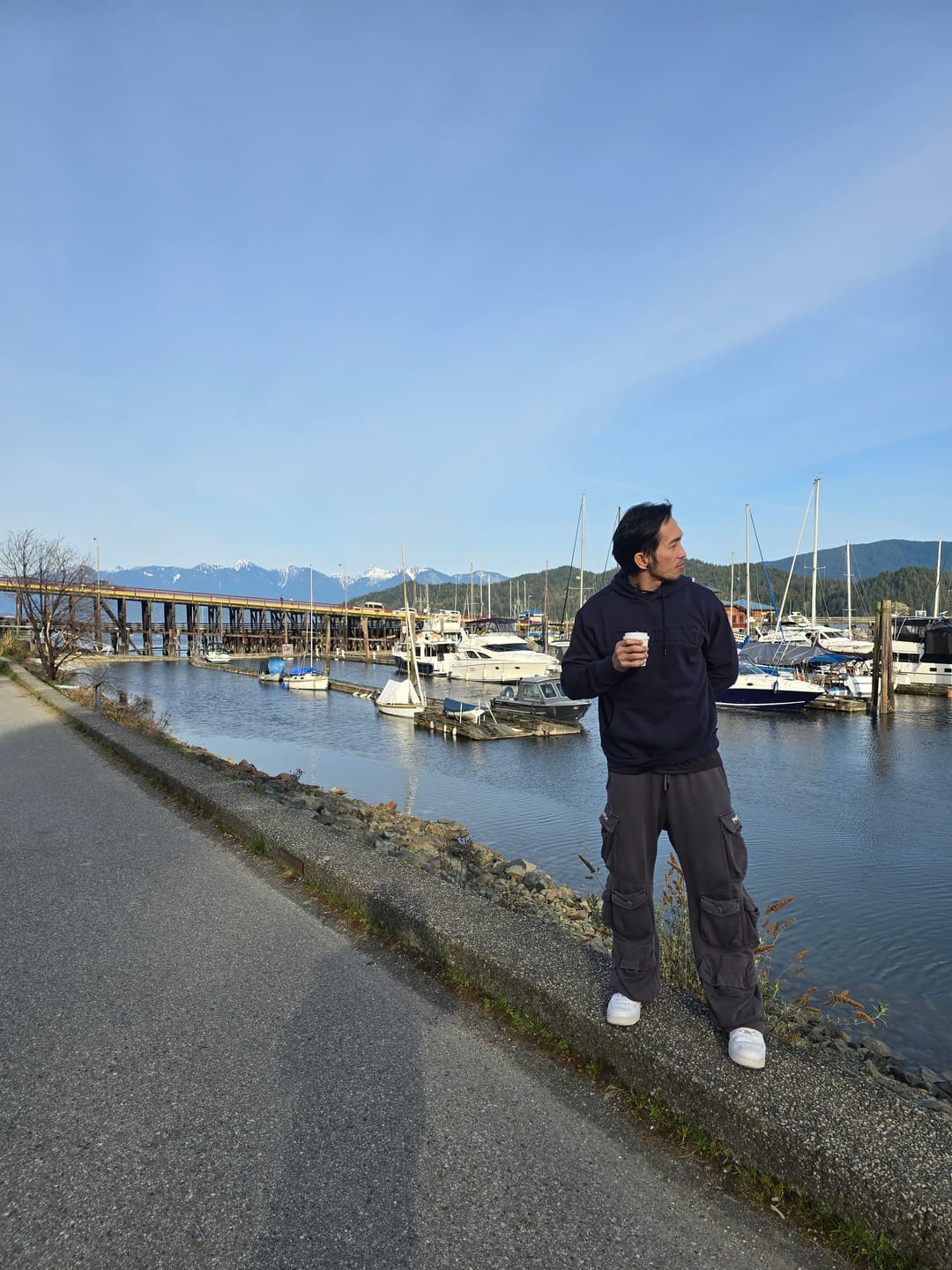 Customer photo review of 2005 - Hella Pocket Sweats