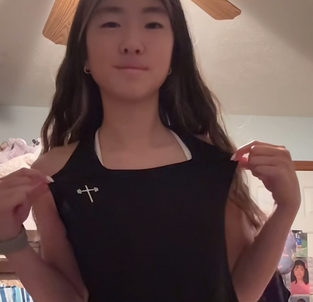 Customer photo review of Women's Signature Tank