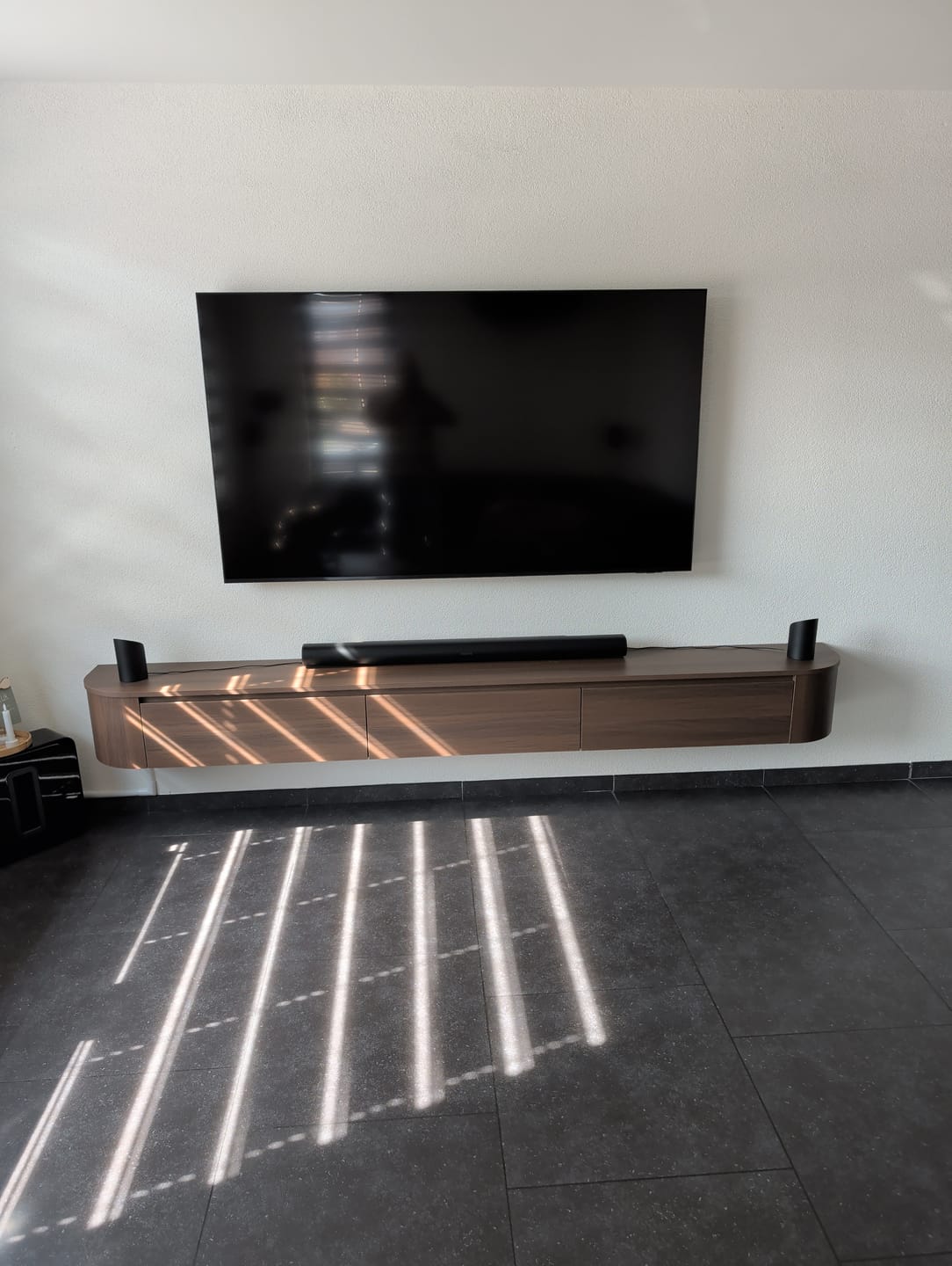 Customer photo review of Dulce Japandi Tv-meubel 272 x 32 x 28 cm - Walnoot
