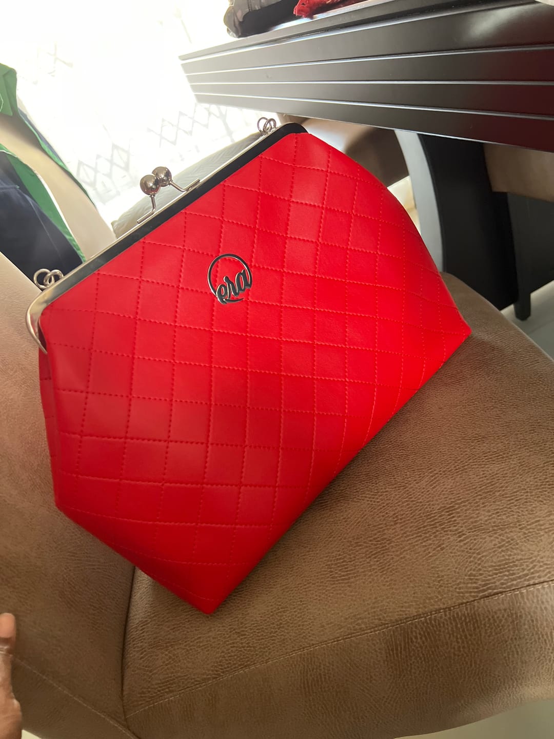 Customer photo review of ERA Oversized Kisslock Chain Bag – Red