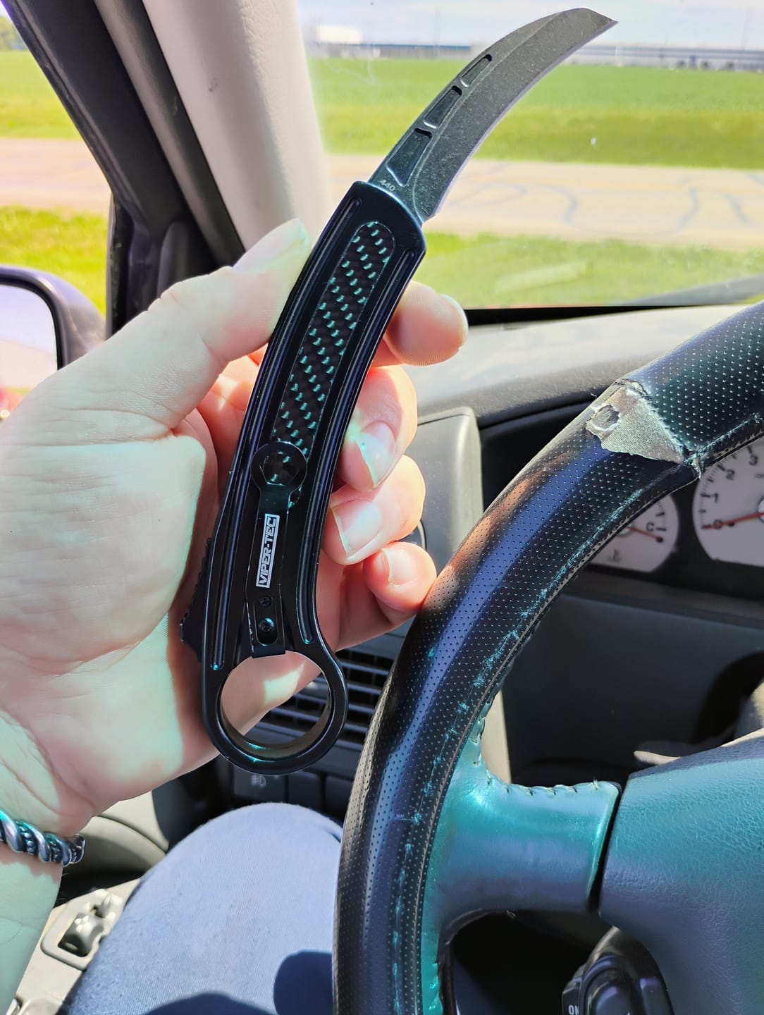 Customer photo review of VT Karambit D/A OTF Automatic Knife