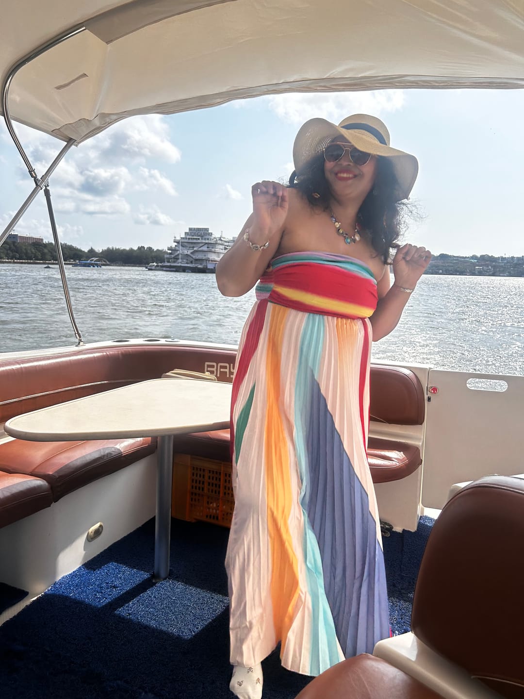 Customer photo review of Mulberry Offshoulder Pleated Maxi Dress In Multicolor