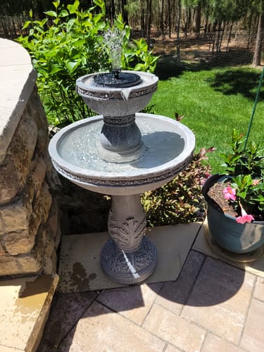 Customer photo review of Two Button Fountain Pump and Battery Compartment - no connection port