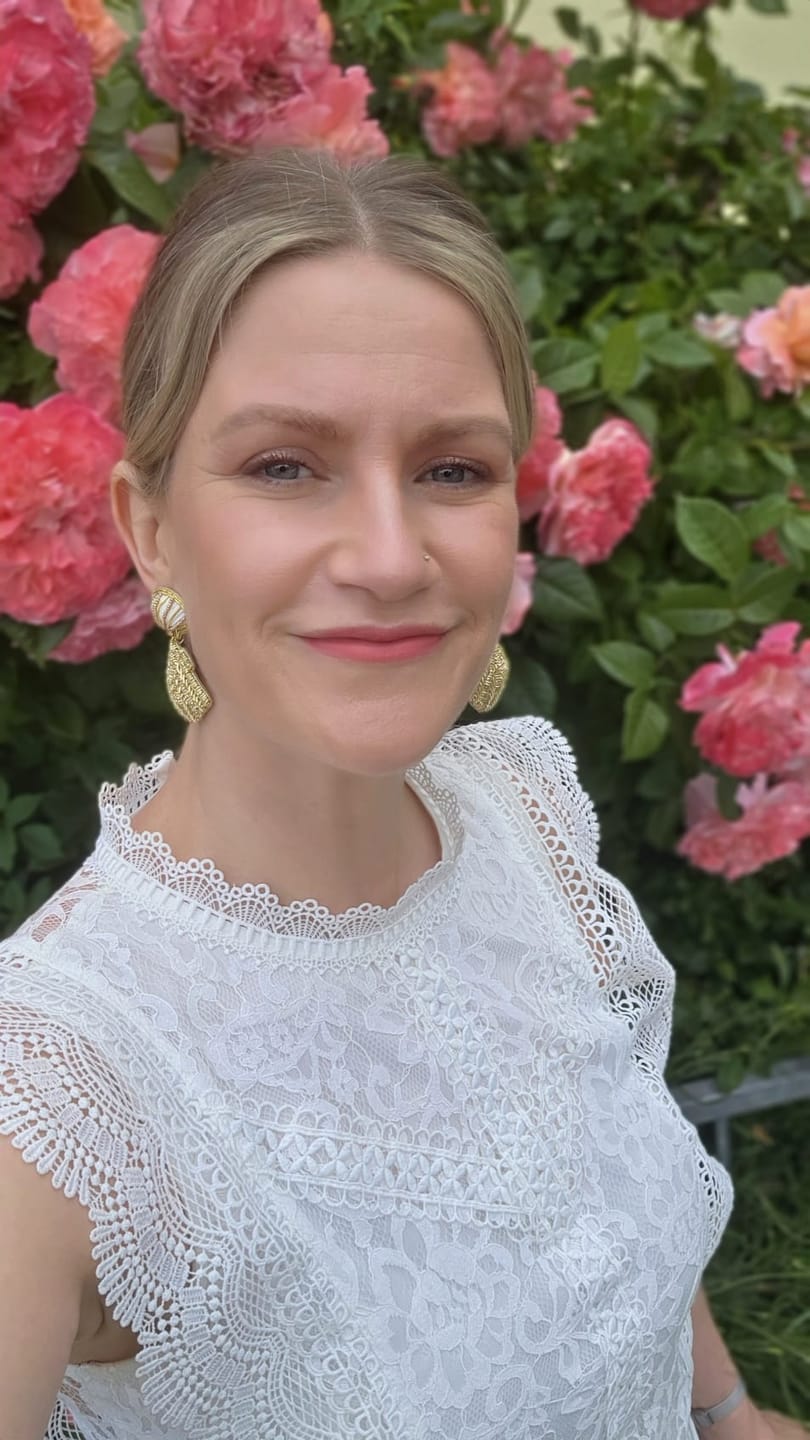 Customer photo review of Goldfarbene Muschel-Soutacheohrringe
