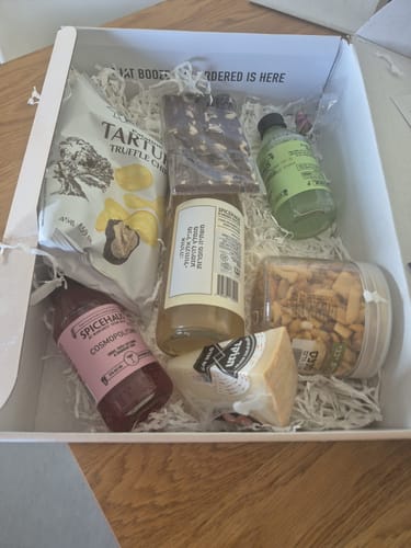 Customer photo review of מארז ביכורים לחברה הכי טובה
