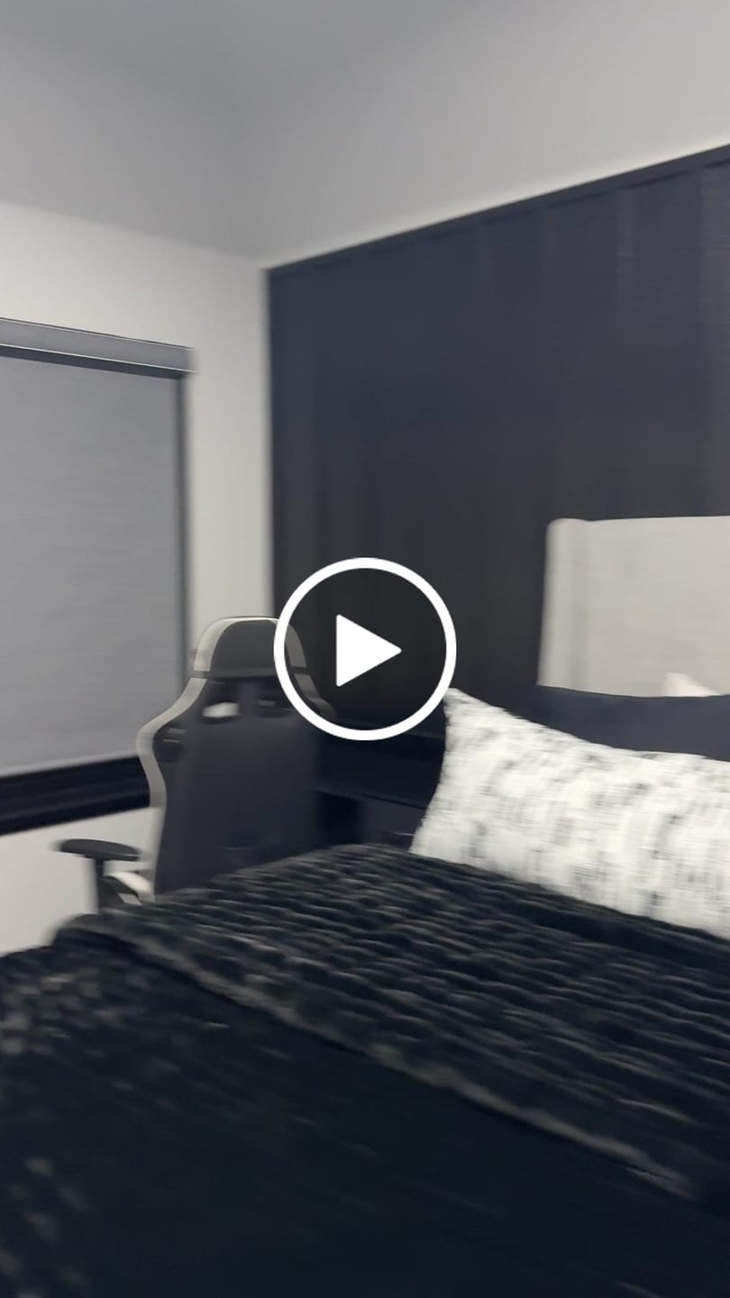 Customer video review of SmartWings Motorized Roller Shades 100% Blackout Eclipse