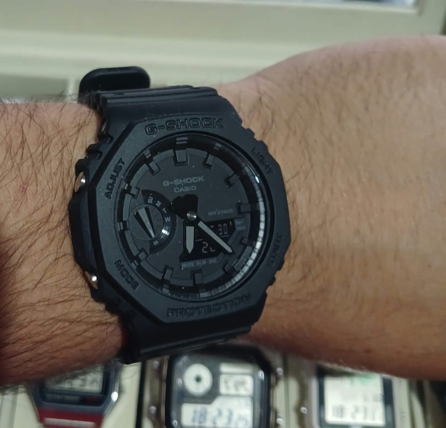 Customer photo review of Reloj Casio G-Shock Royal Oak "Casioak" GA-2100-1A1 Carbon Core Negro