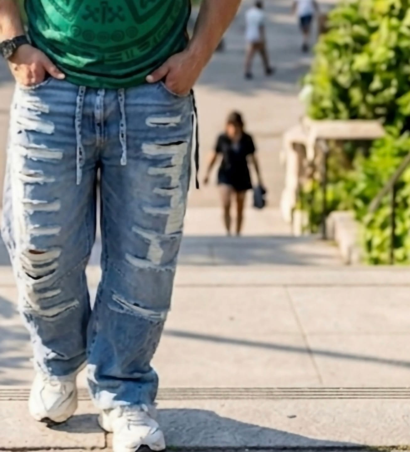 Customer photo review of 6004 - Destroyed Jeans