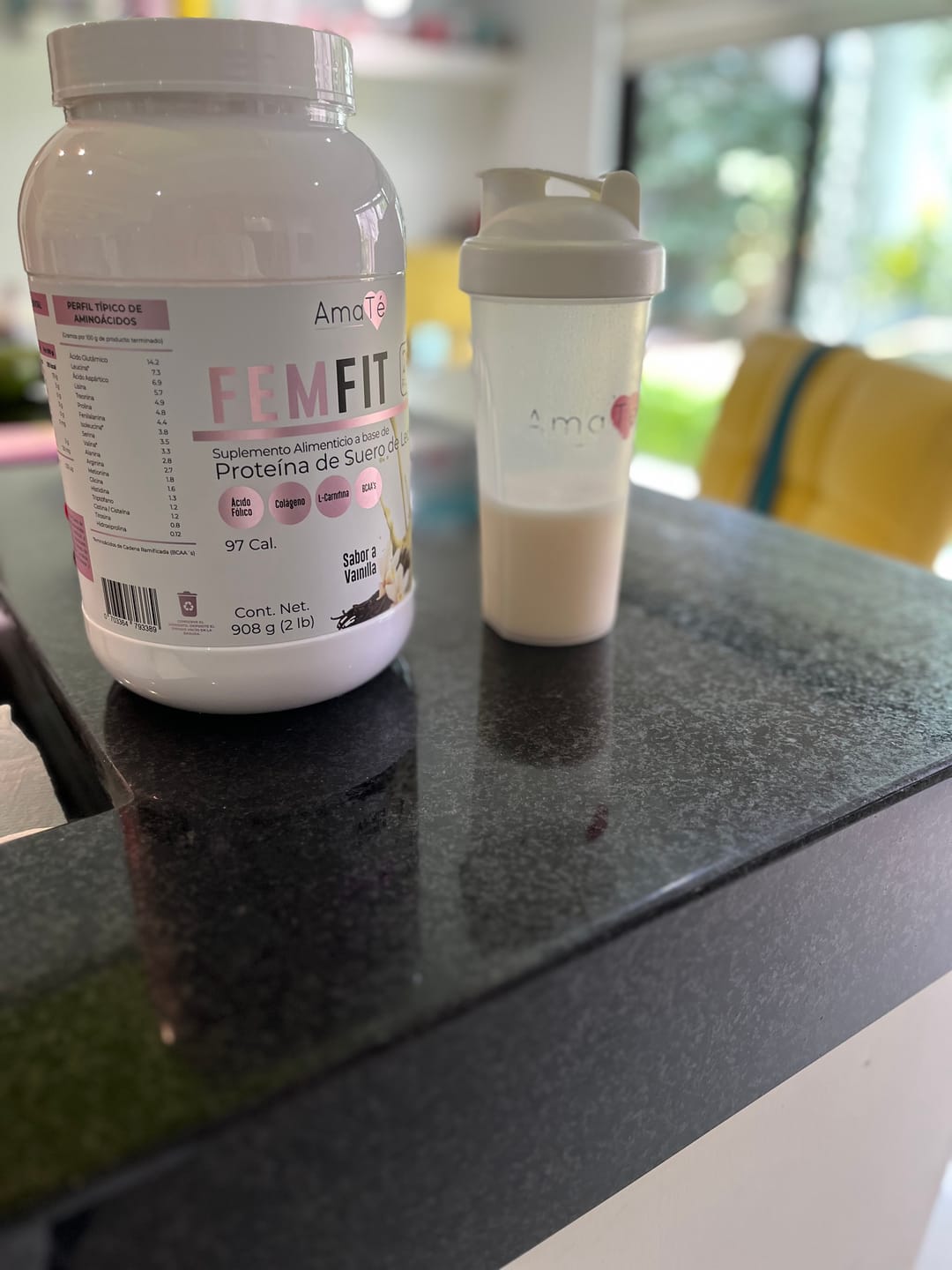 Customer photo review of Proteína FEMFIT Café Latte