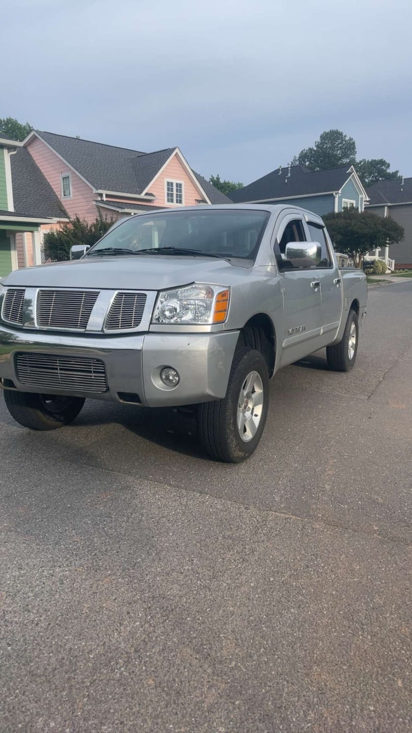 Customer photo review of 2Pcs Front Shock Absorber Assembly for 2004-2015, 2017-2023 Nissan Titan