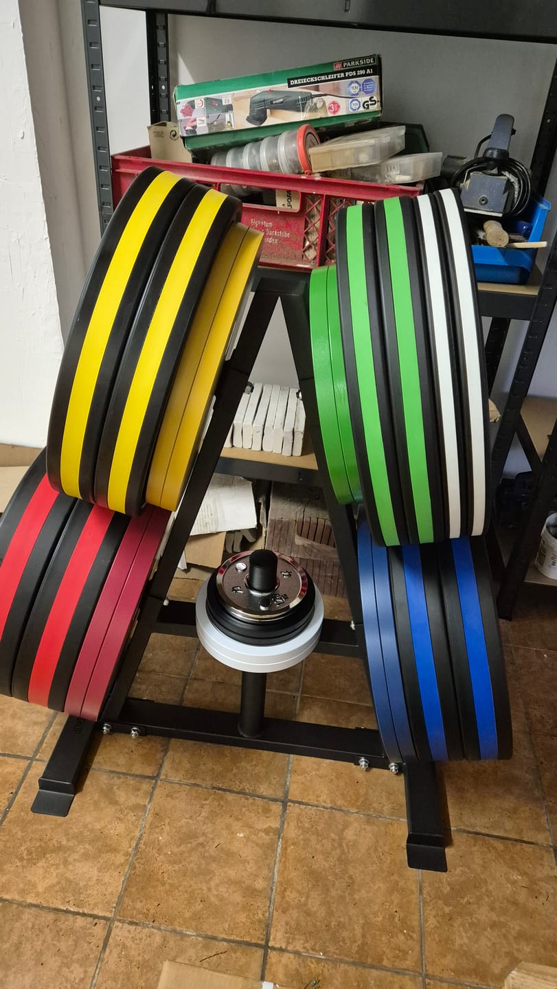 Customer photo review of Rubber Bumper Plates w/ Colour Coded Stripe, 5kg-25kg or 150kg Set