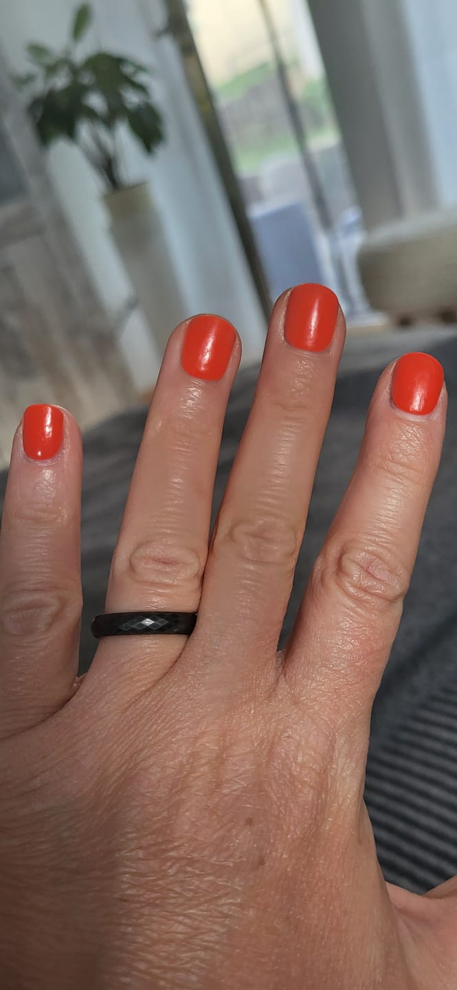 Customer photo review of UV Gel: Red Stilettos