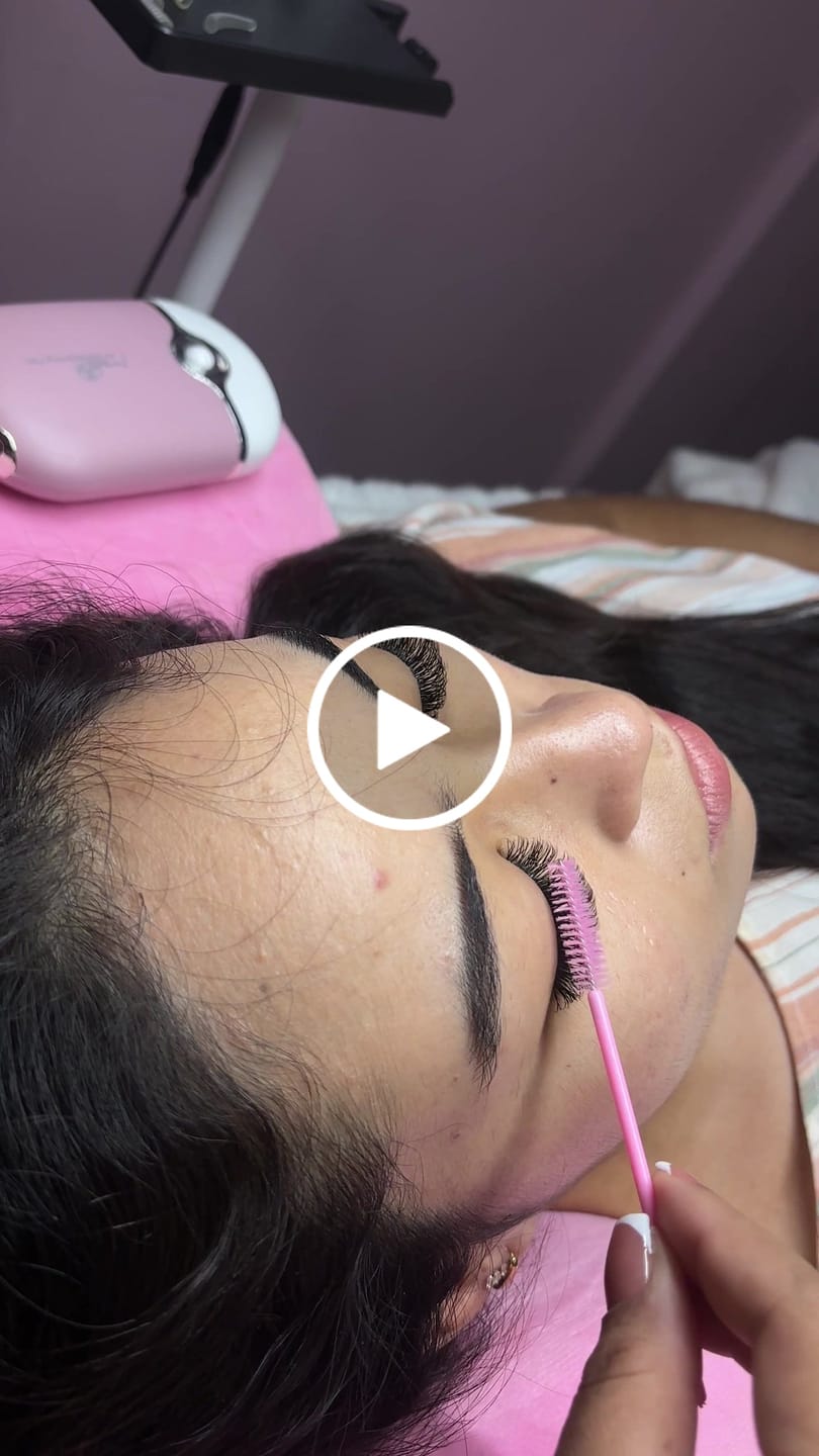 Customer video review of Mixed U Shape Tecnológicas (36 filas)