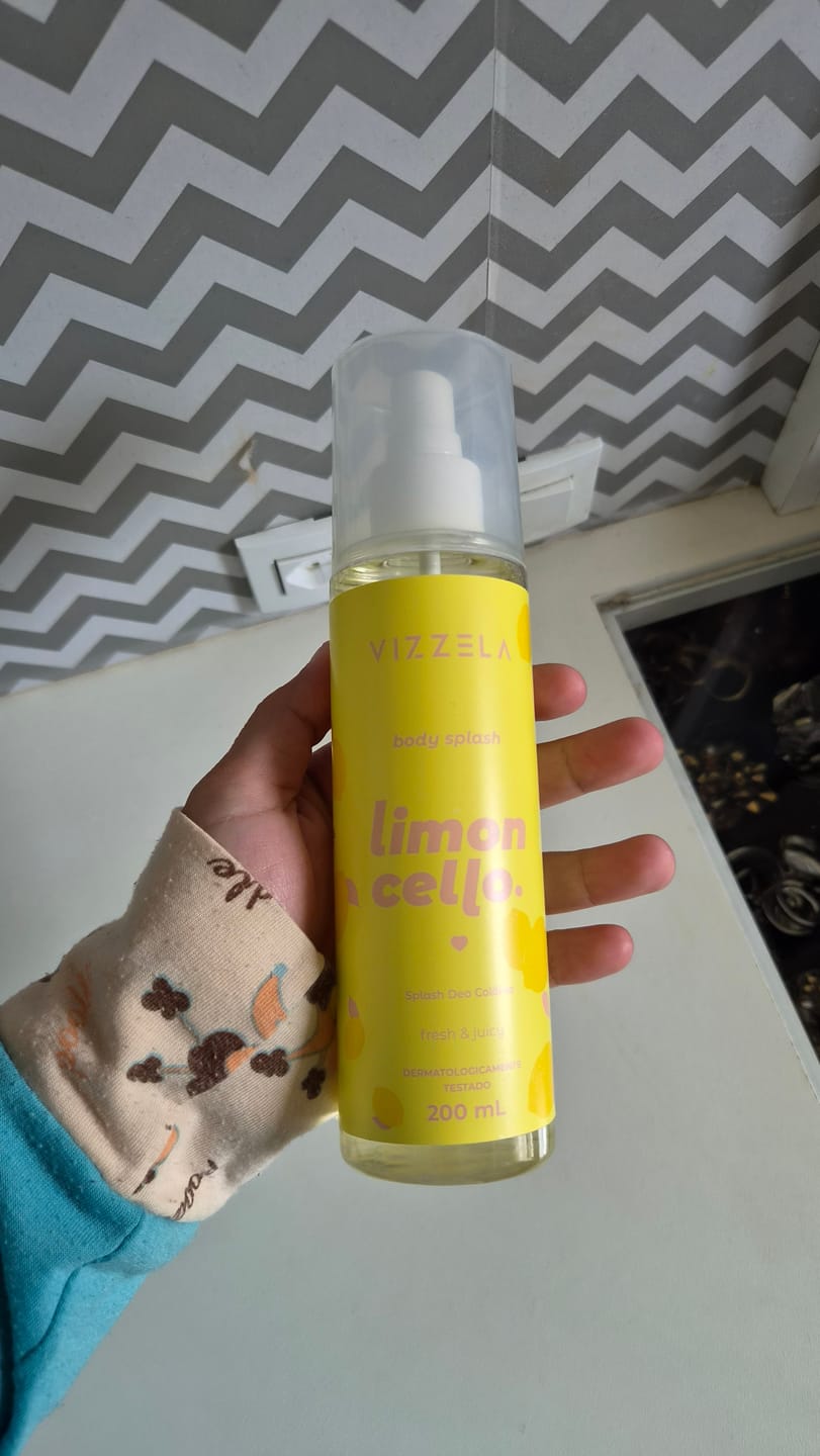 Customer photo review of Body Splash Deo Colônia Limoncello – Vizzela