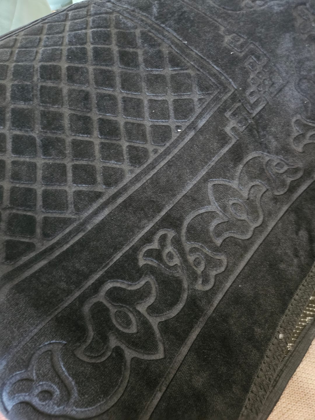 Customer photo review of Tapis de prière épais à personnaliser noir