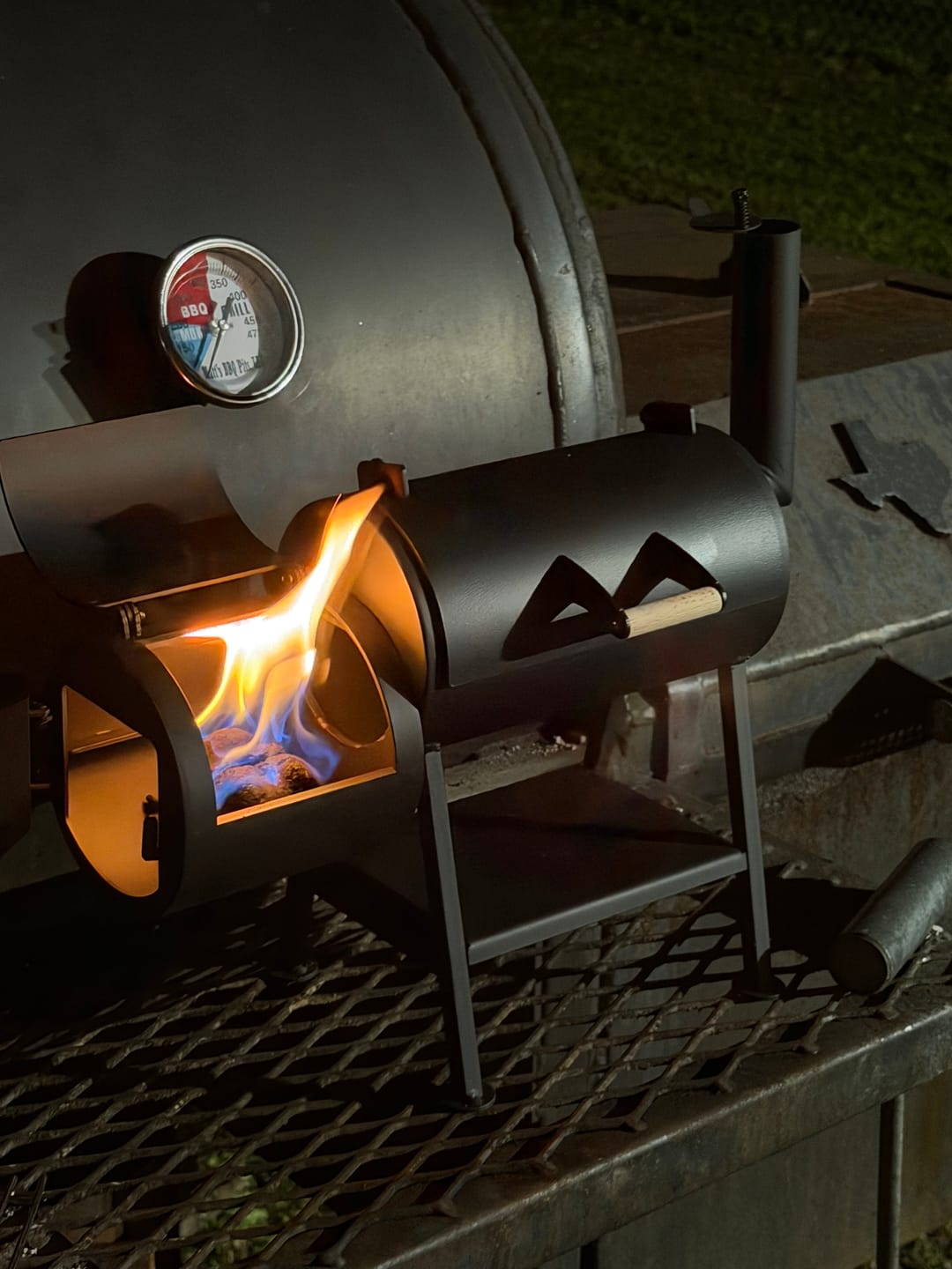 Customer photo review of Mini Grill Smoker