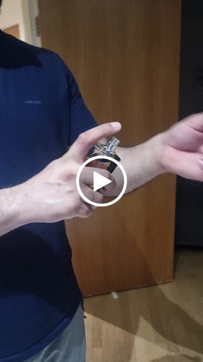 Customer video review of Fragrance Discovery Kit | 5x 2ml | Eau de Parfum