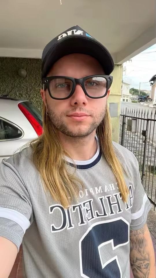 Customer photo review of AI Smart Glasses - Camera 8 MP, Real-Time Translation, Navigation