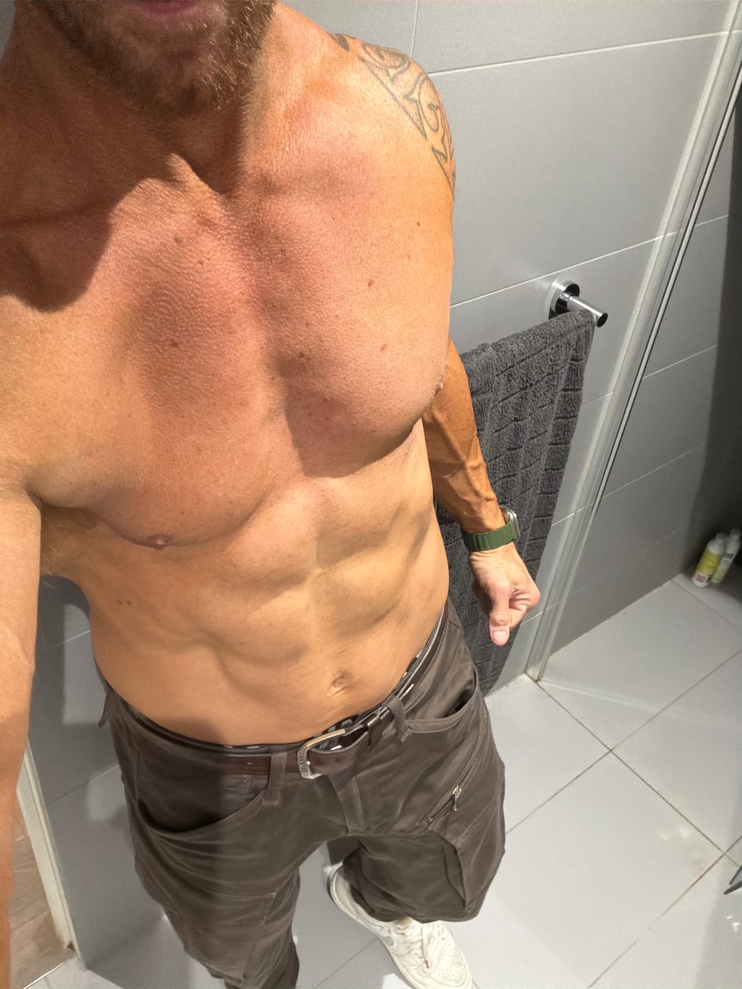 Customer photo review of Bumzzy Butt Shaver 2.0