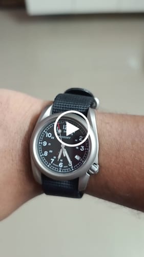 Customer video review of VOYAGER - 100M Waterproof Titanium Automatic Field Watch | Black