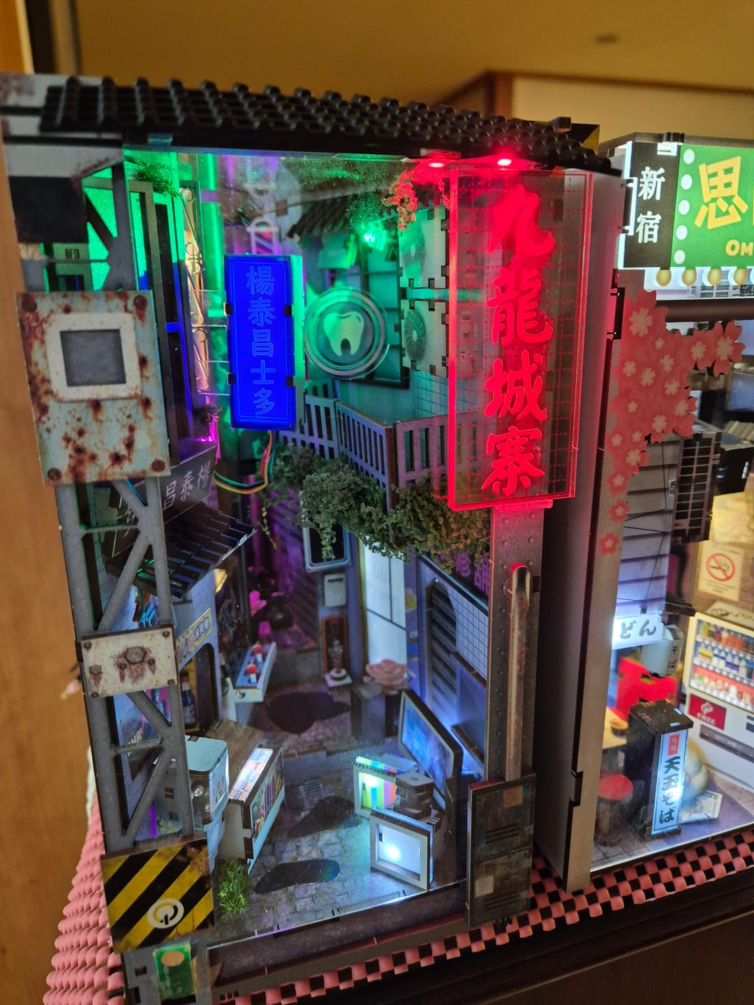 Customer photo review of Kowloon Walled City 2049 Book Nook Kit