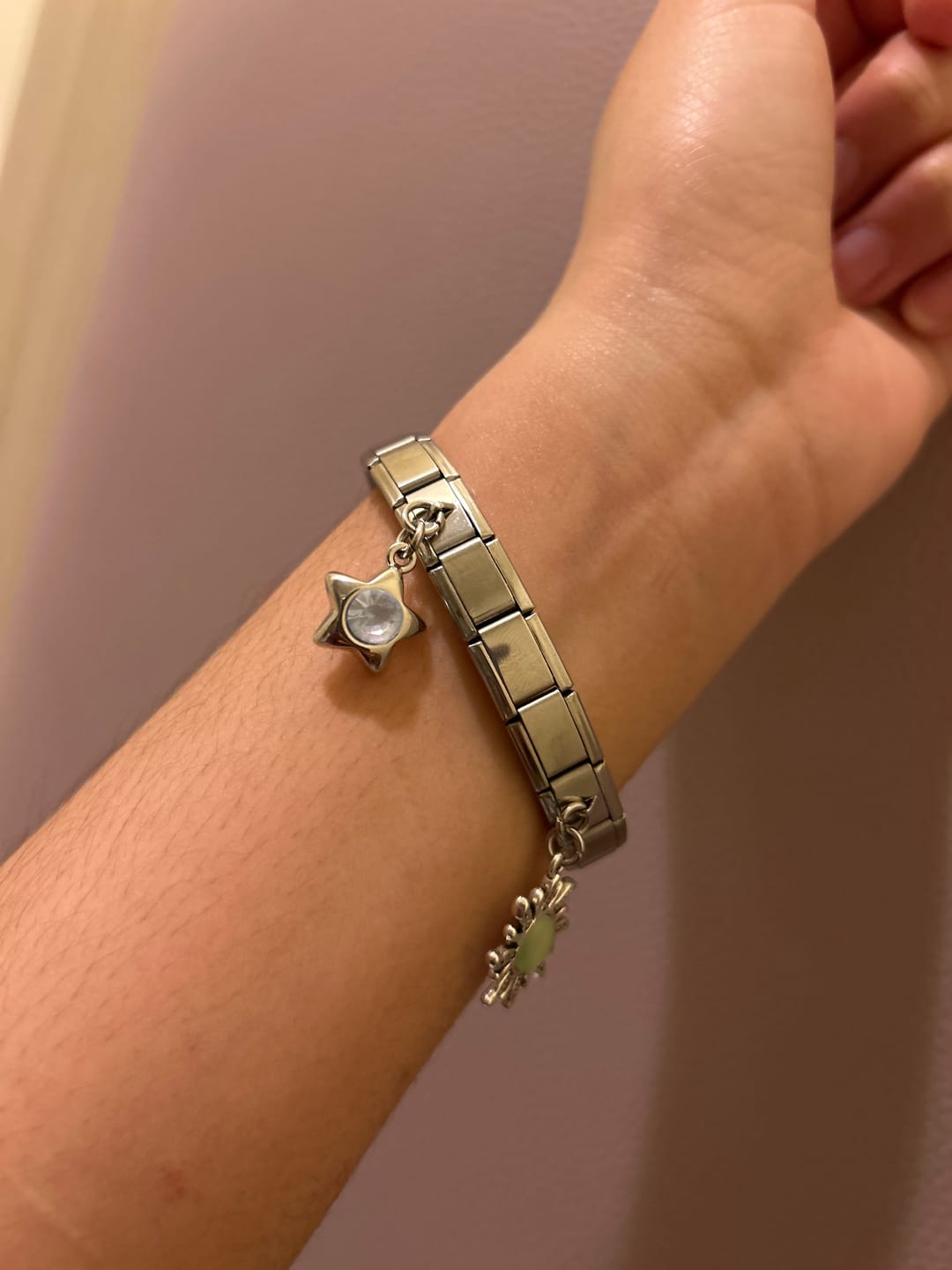 Customer photo review of Charm Colgante Estrella