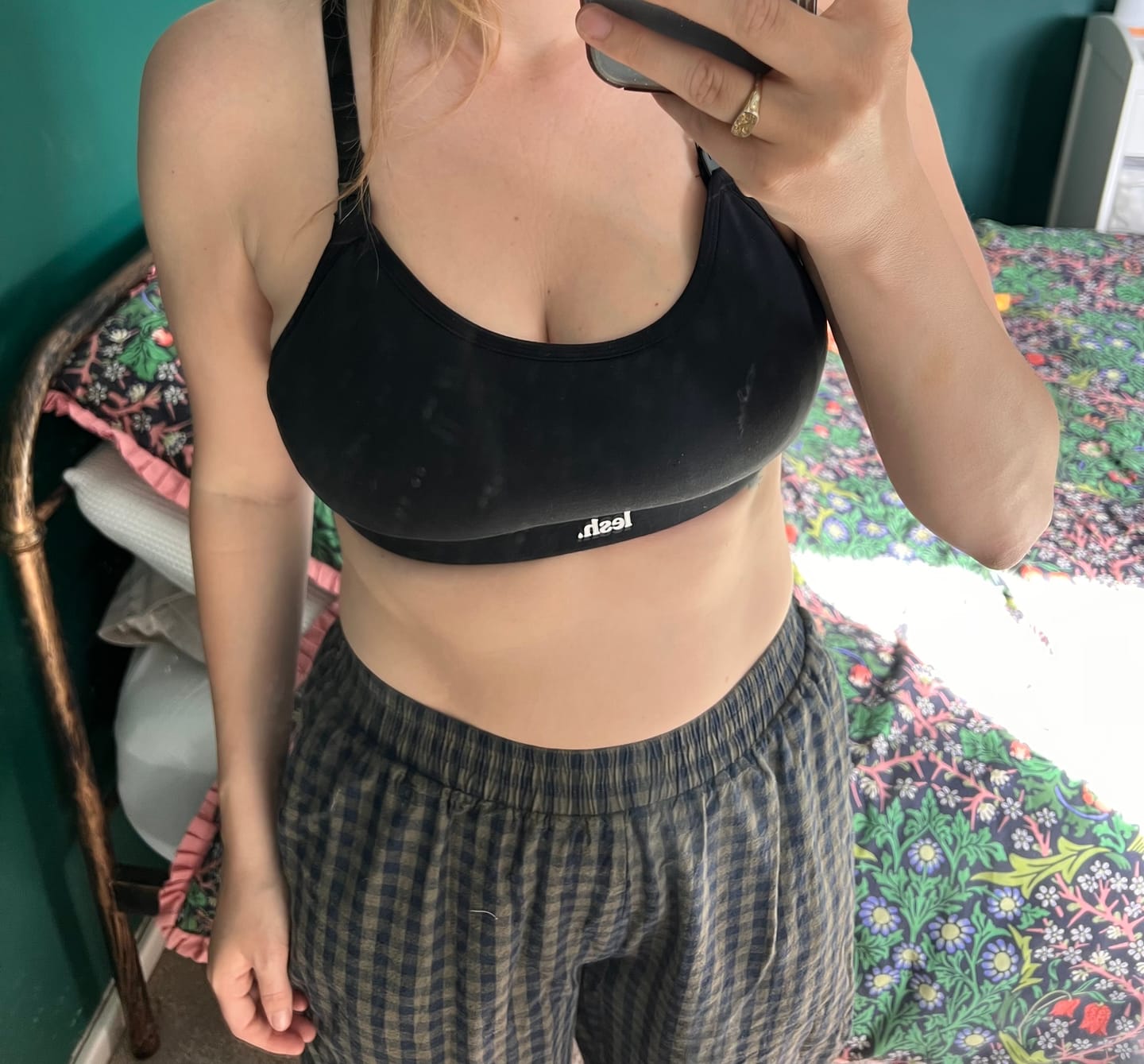 Customer photo review of LESH FREEFLO 2.0 LEAKPROOF NURSING BRA