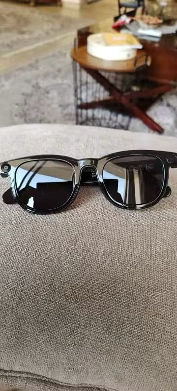 Customer photo review of AI Smart Glasses - Camera 8 MP, Real-Time Translation, Navigation
