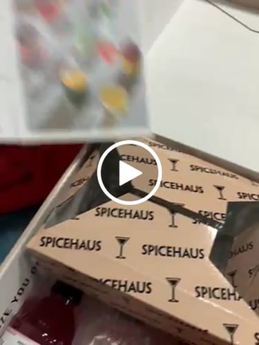 Customer video review of מארז טעימות עם כוסות