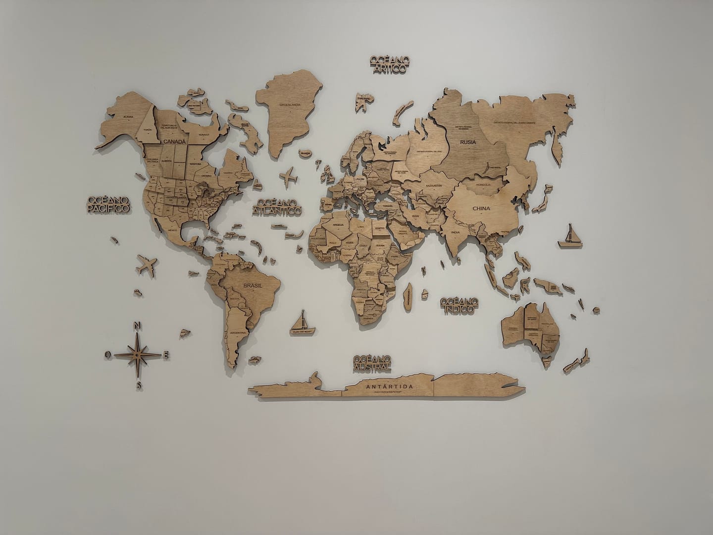 Customer photo review of 3D Wooden World Map Gold