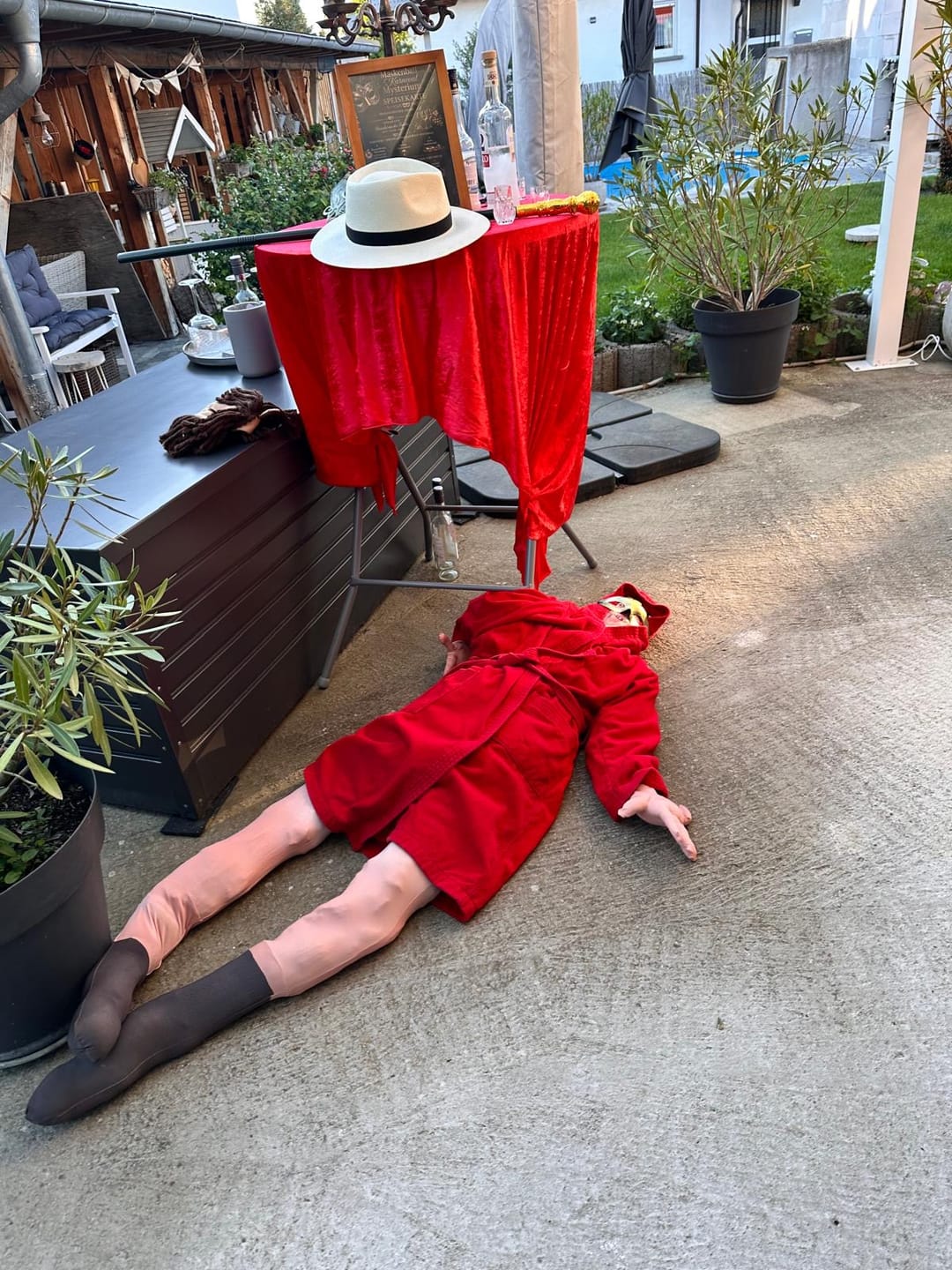 Customer photo review of Masquerade Ball/Carnival Murder Mystery Host Your Own Game Kit