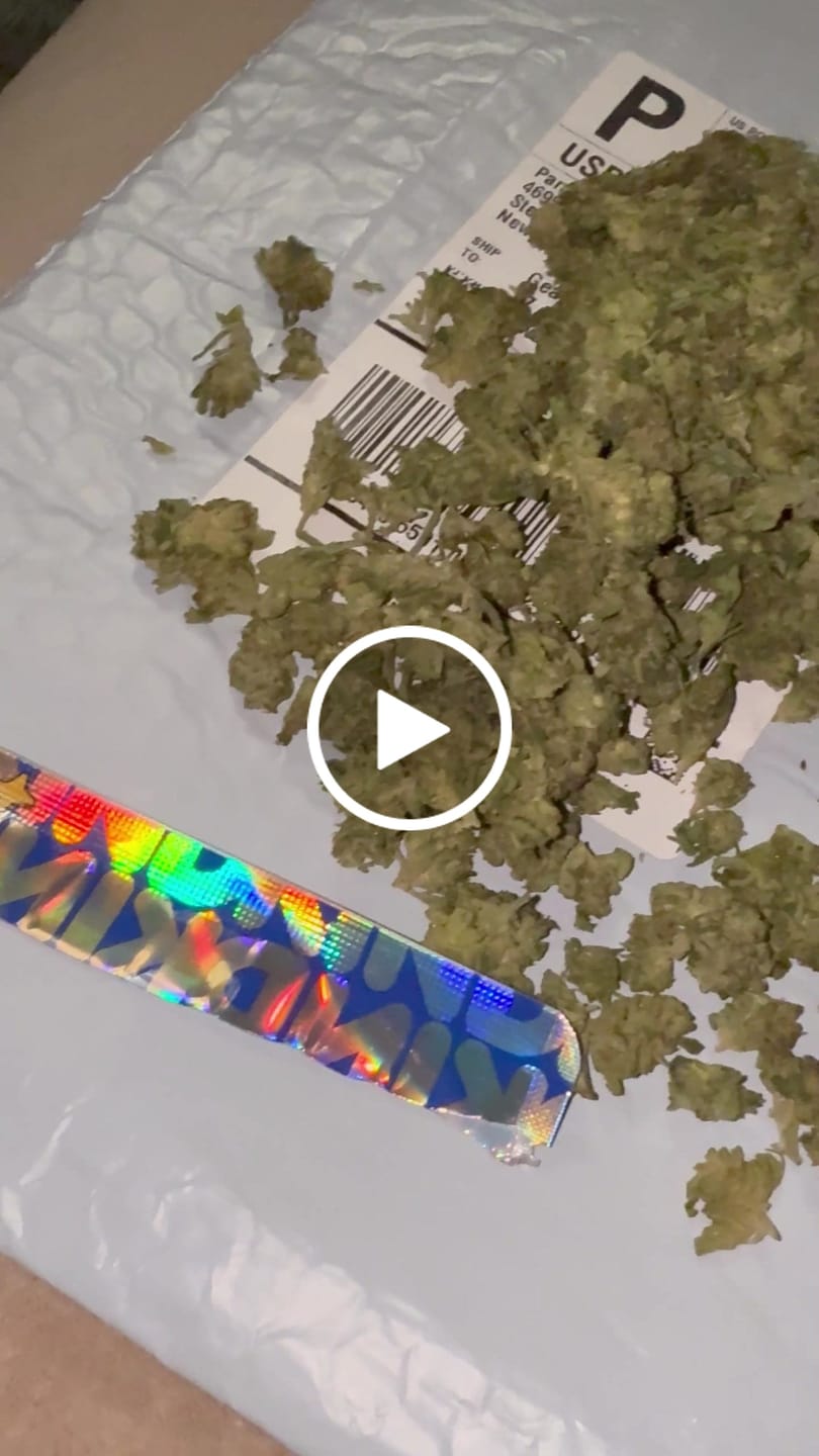 Customer video review of Purple Kush - Minis - 28 Grams - Indica