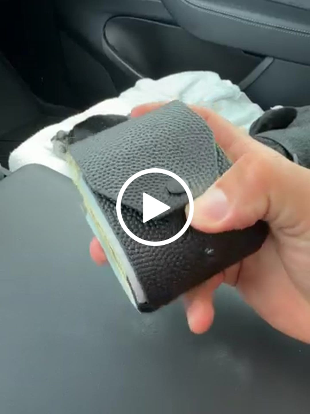 Customer video review of Cash Wrap Wallet – USD