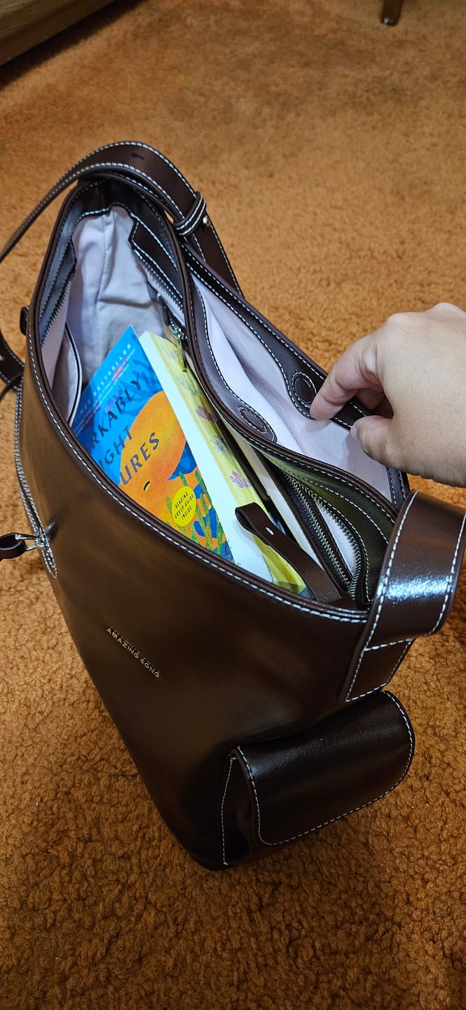Customer photo review of Liqueur Fang Hobo Bag