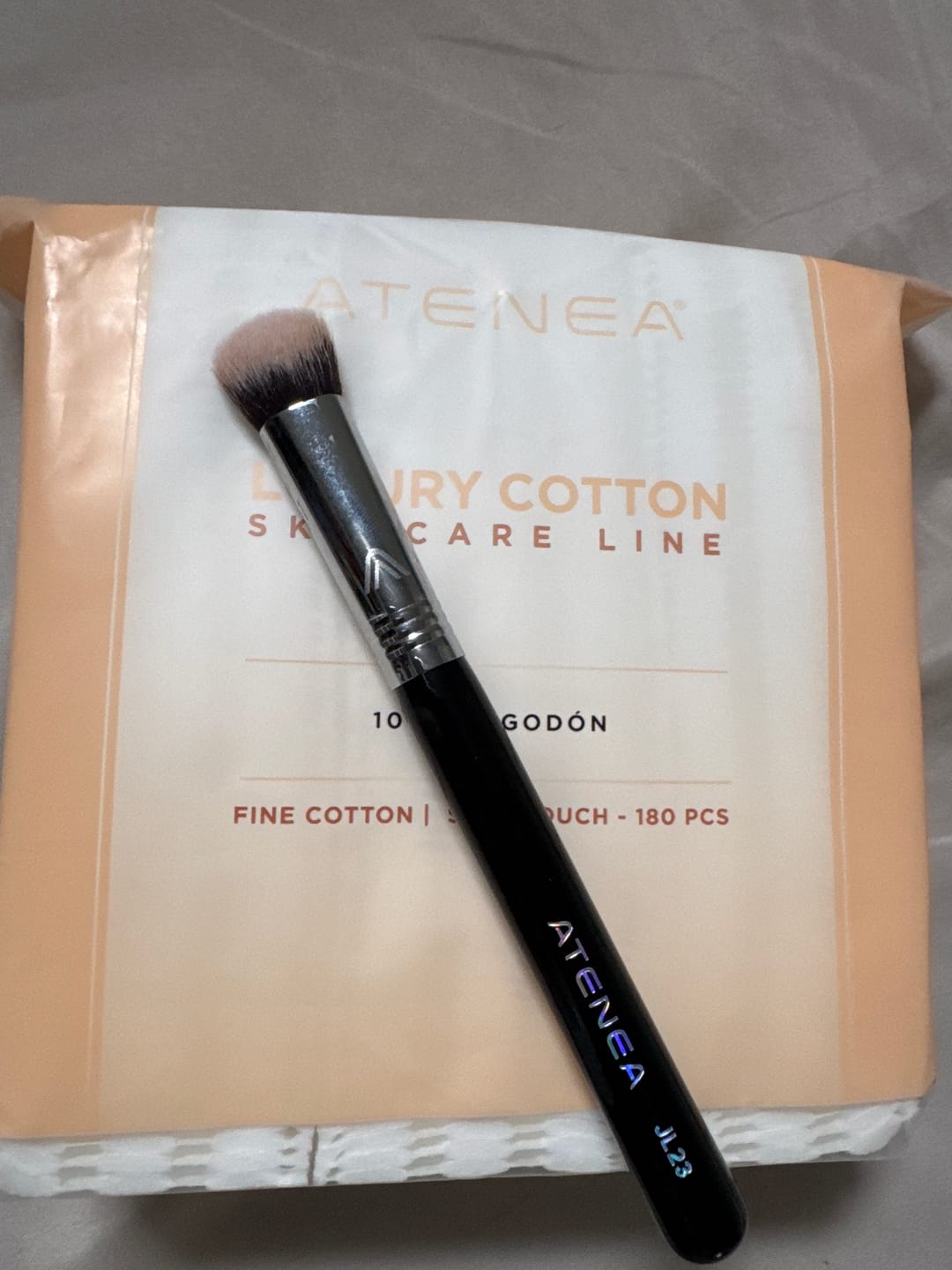 Customer photo review of JL23 - PINCEL CORRECTOR/ CONTORNO RUNWAY