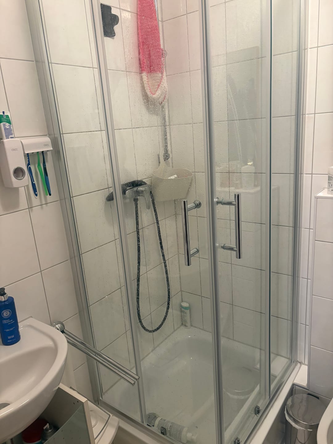 Customer photo review of SONNI Duschkabine Eckeinstieg Schiebetür ohne Duschtasse Ablaufgarnitur 70-120cm Höhe 185cm/195cm