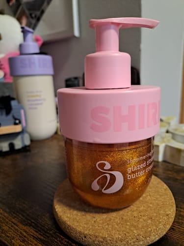 Customer photo review of Shimmering Body Oil Glazed Strawberry Butter Cream