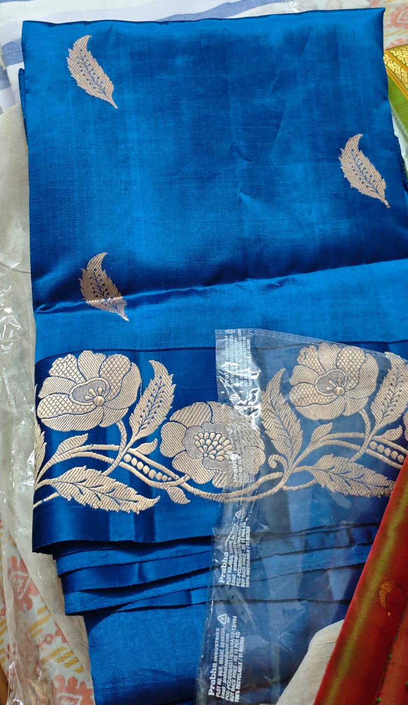 Customer photo review of Ganga Ghat ~ Banarasi Pure Katan Silk Saree with Zari In Royal Blue