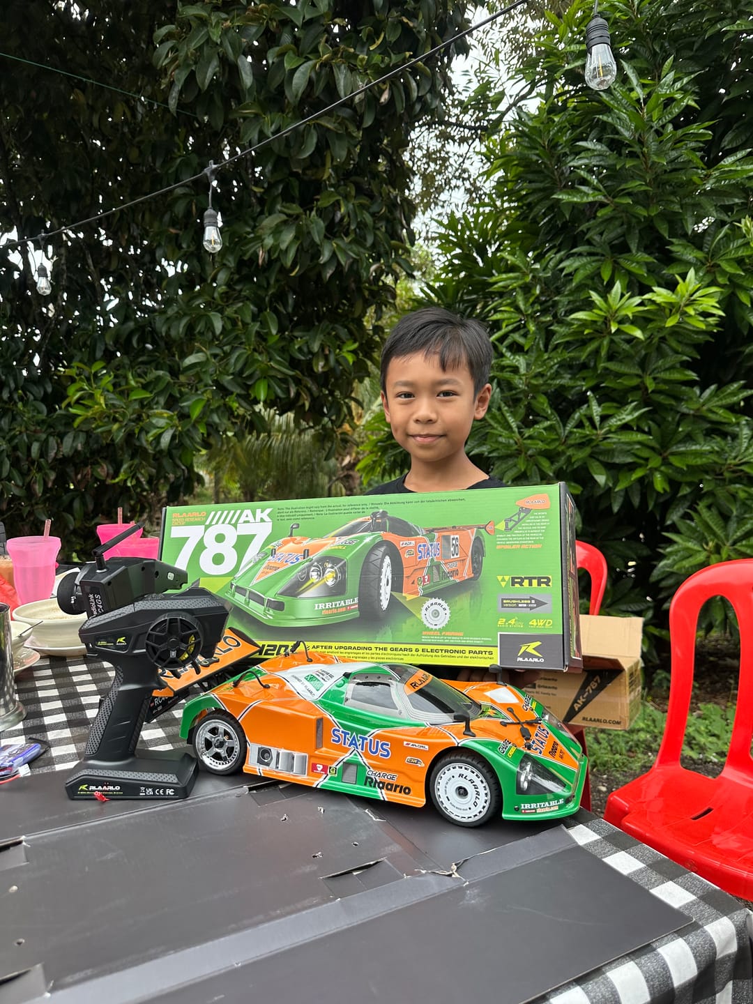Customer photo review of Rlaarlo 1/10 Metal Version Brushless RTR On-Road Cars, Supercar,AK-787