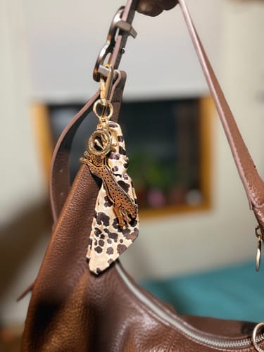 Reseña con foto de un cliente sobre Llavero Charm Cheetah Pañuelo Craft