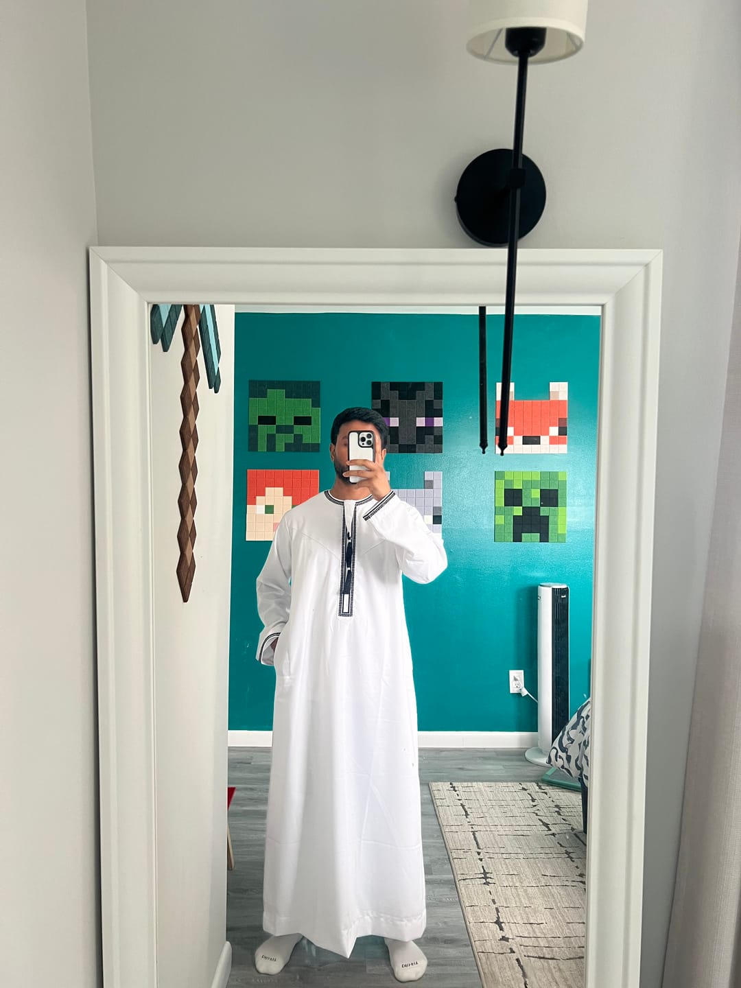 Customer photo review of Luxury White & Black Omani Thobe