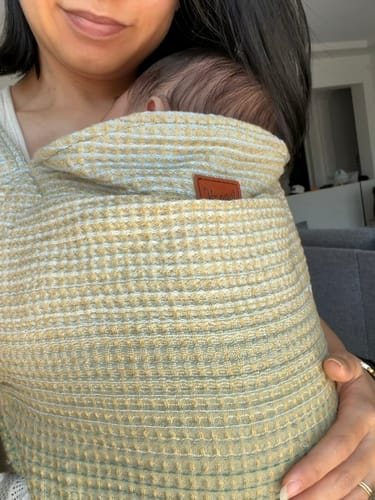 Customer photo review of Happy Baby Lite Baby Carrier (No Hood/Pocket)