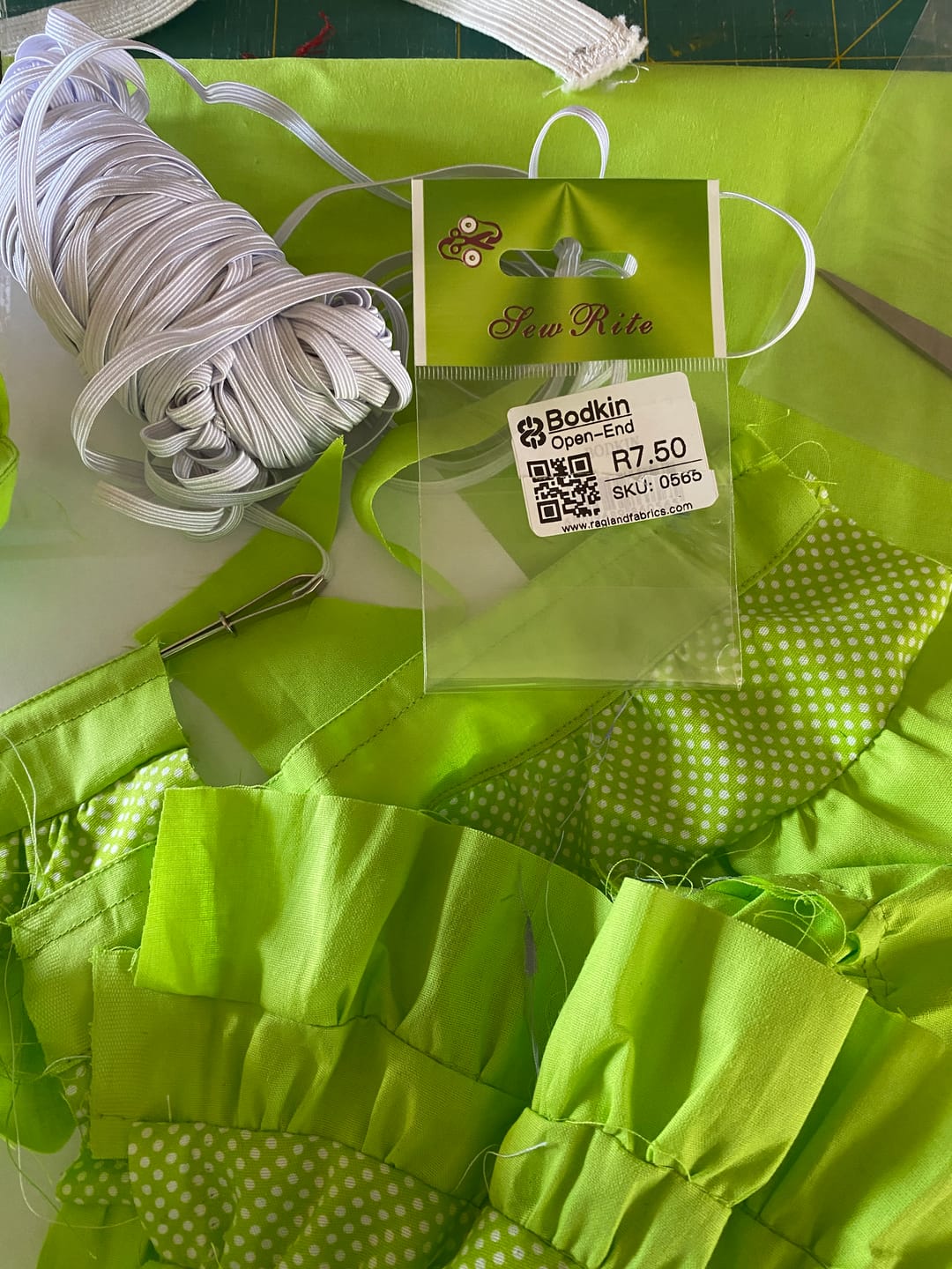 Customer photo review of Elastic 6 cord White (Masks / Fitted Sheets / Craft)