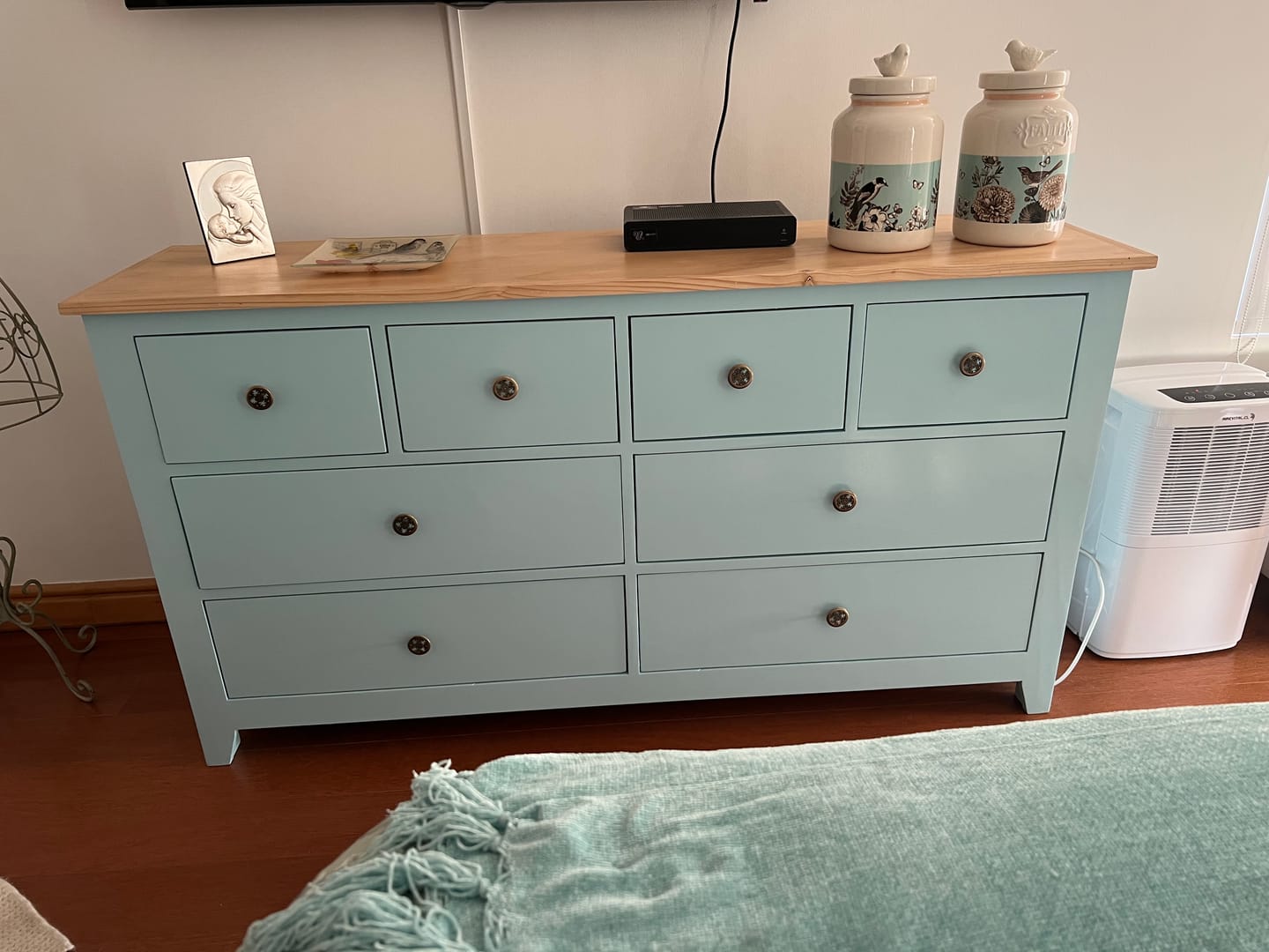 Customer photo review of Cómoda de Madera 8 cajones